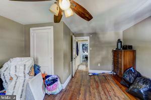 1146 Main St