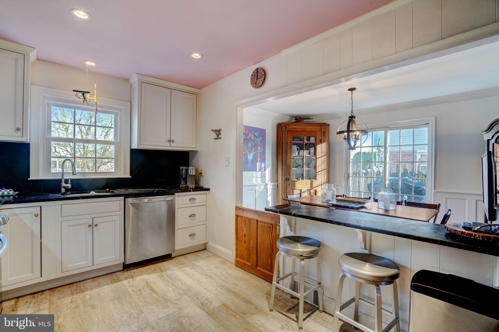 284 Edwards Dr