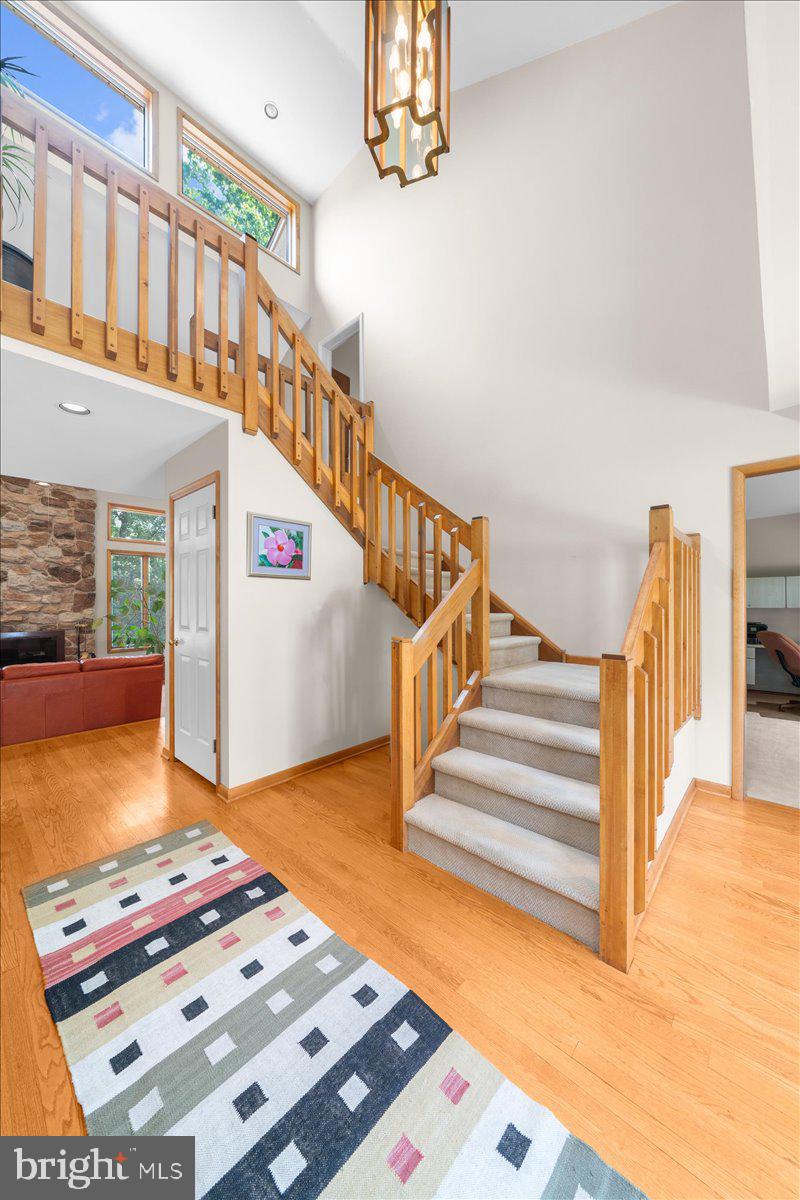 2314 Holly Ln