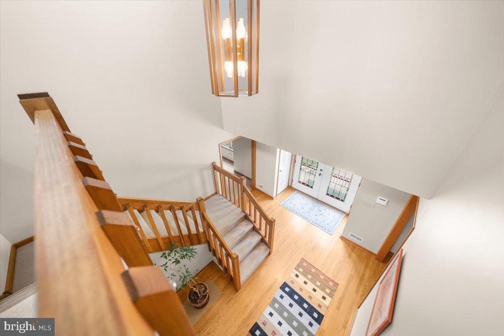 2314 Holly Ln