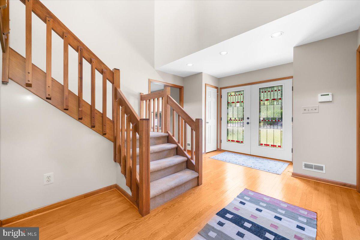 2314 Holly Ln