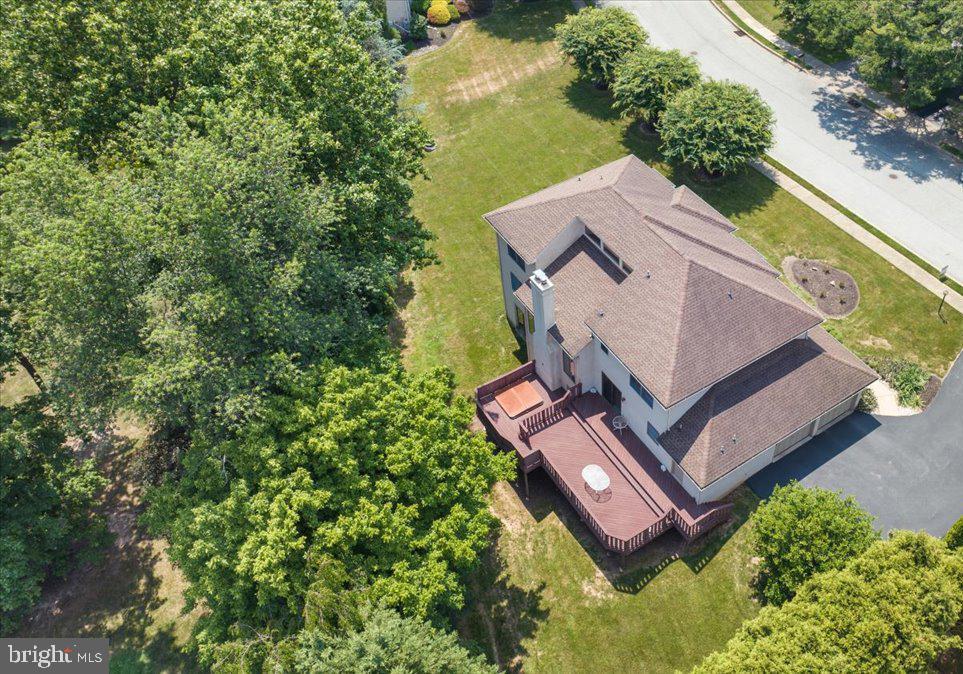 2314 Holly Ln