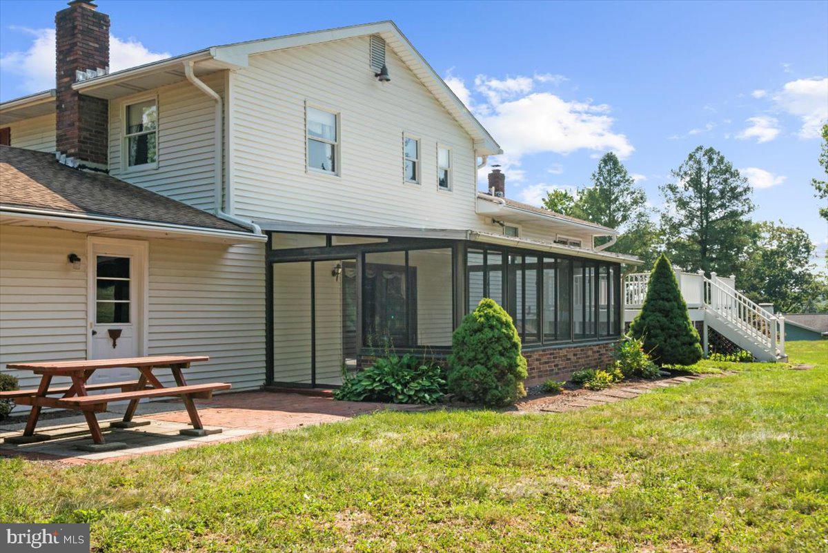 153 Ott Rd