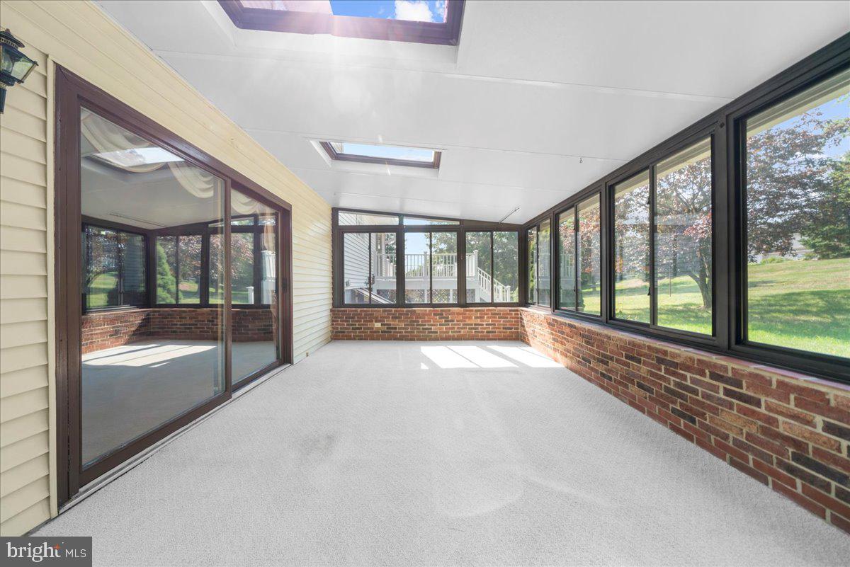153 Ott Rd