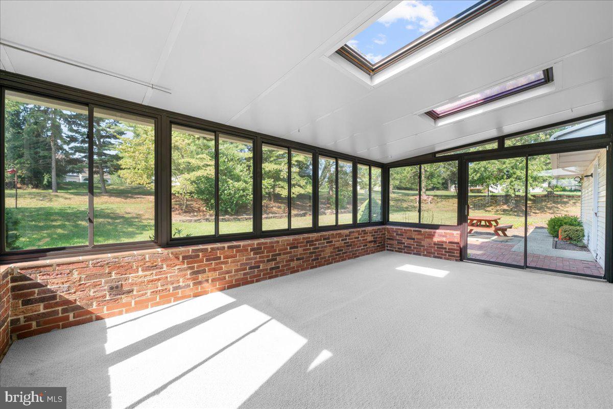 153 Ott Rd