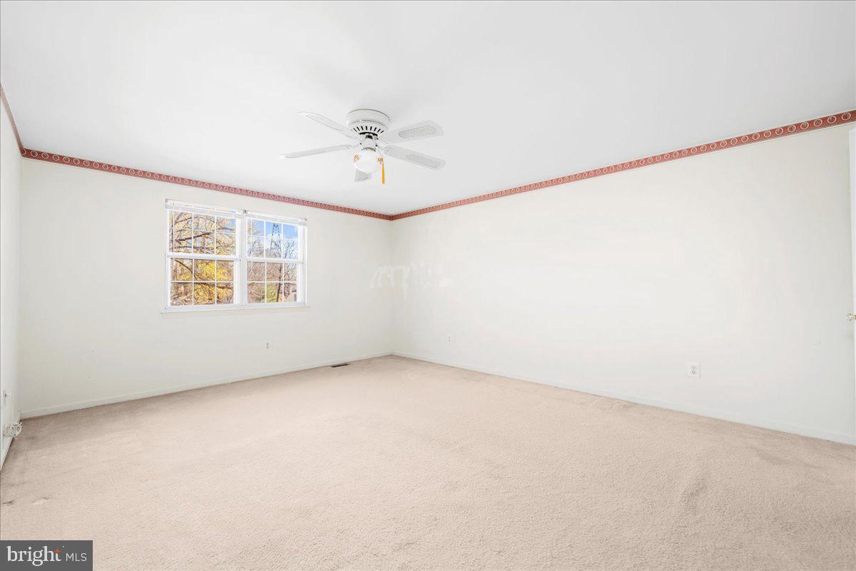 352 Maiden Ln