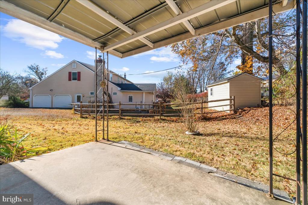 352 Maiden Ln