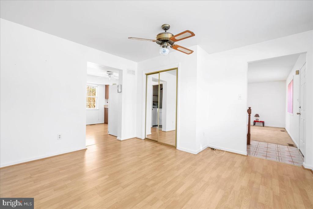 352 Maiden Ln