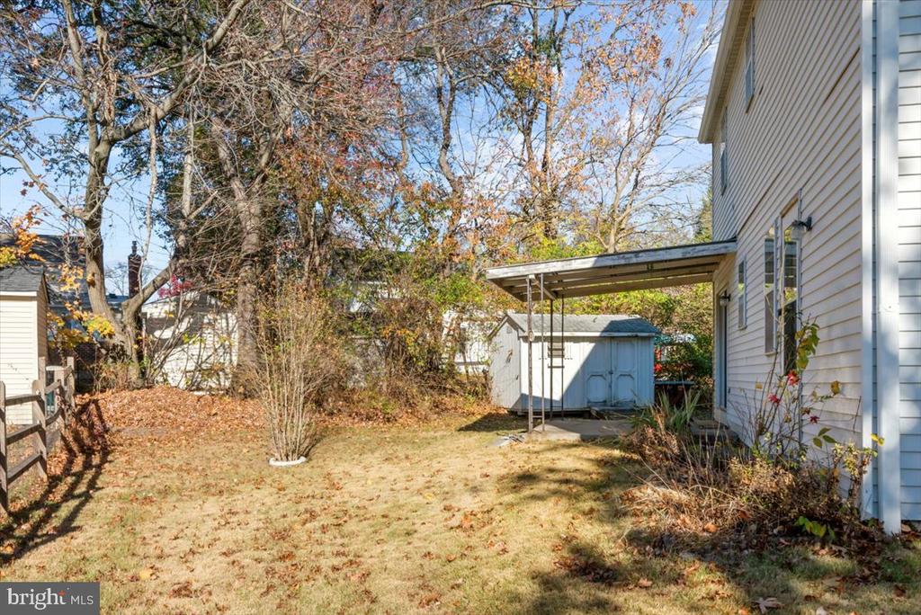 352 Maiden Ln