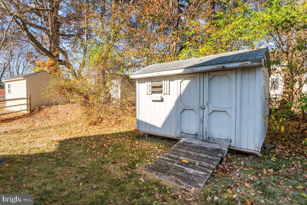 352 Maiden Ln