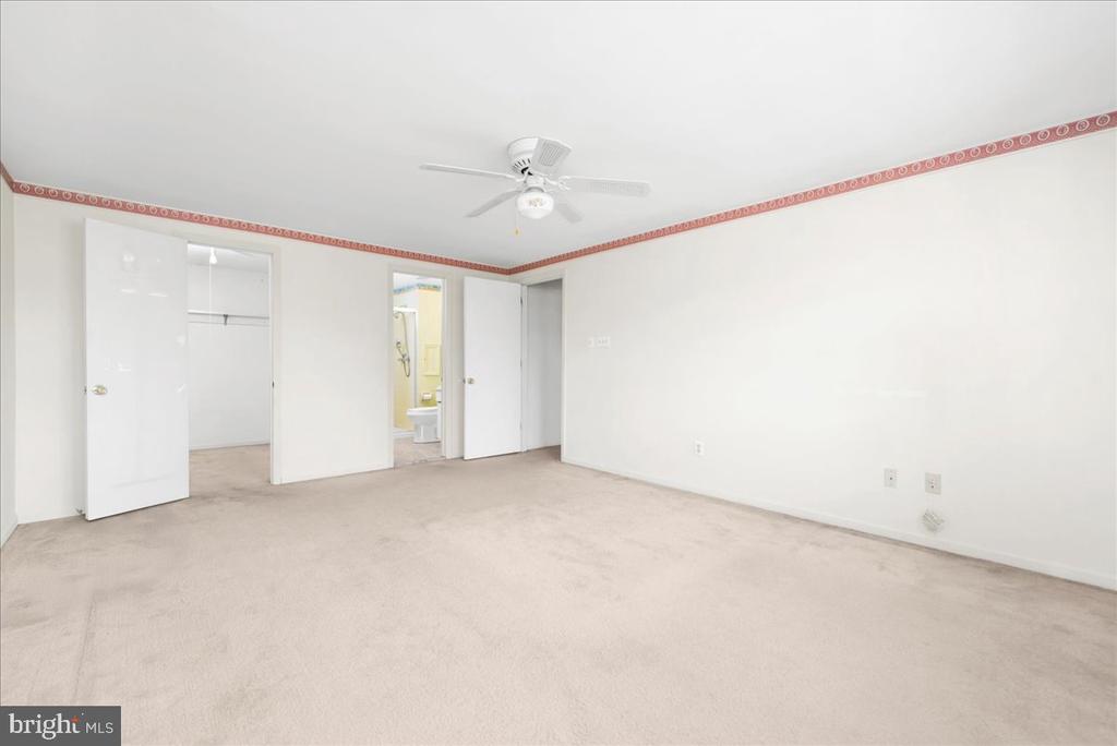352 Maiden Ln