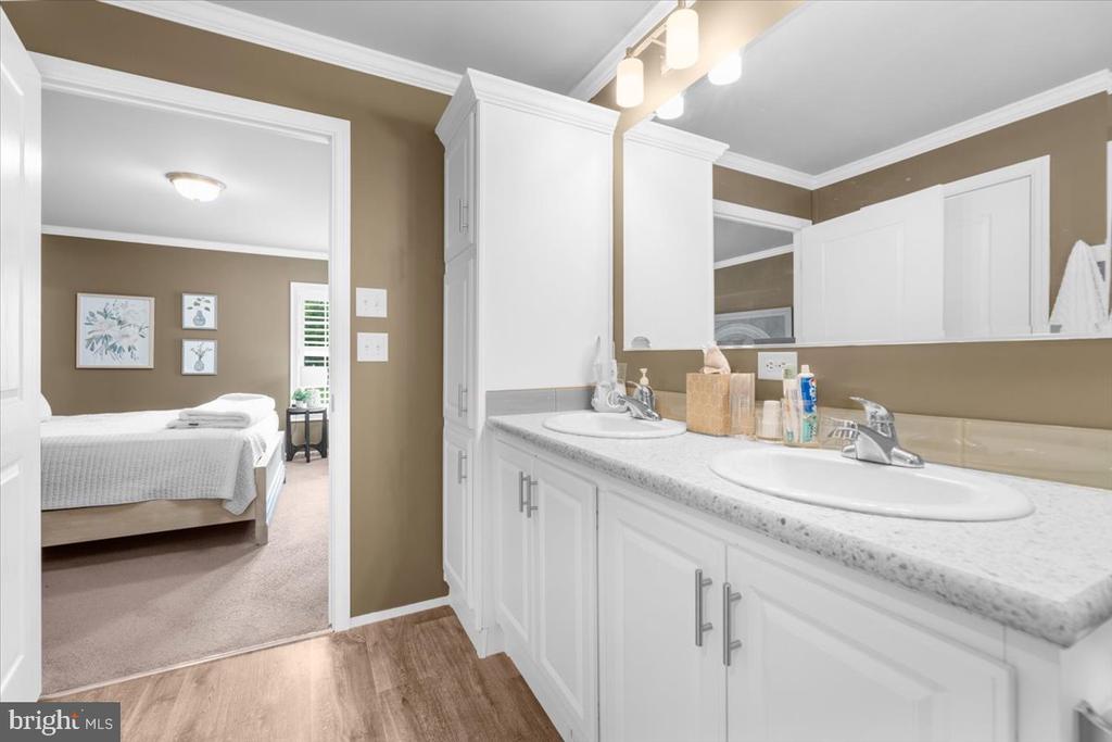 165 W Ridge Pike #105