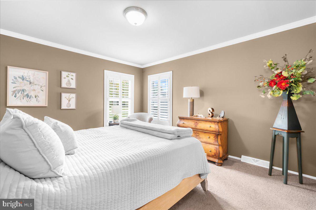 165 W Ridge Pike #105