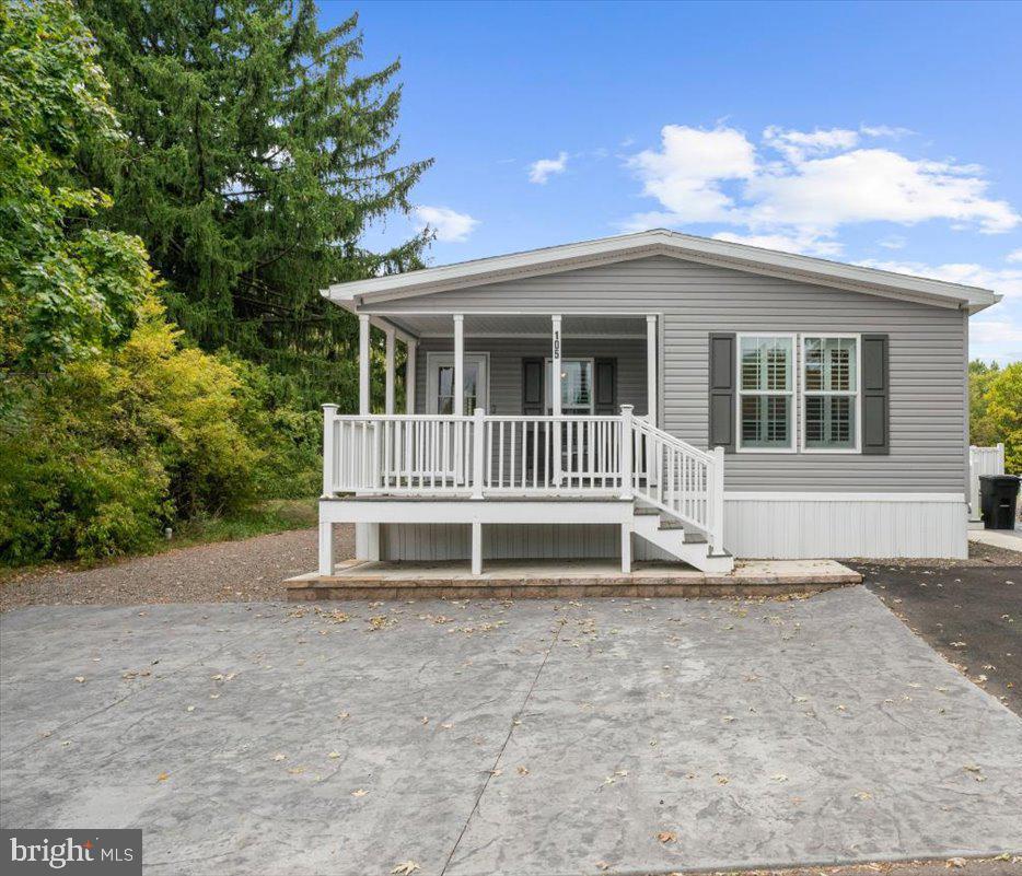 165 W Ridge Pike #105