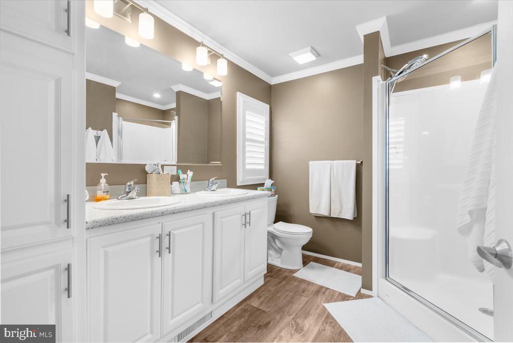 165 W Ridge Pike #105