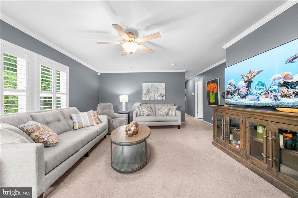 165 W Ridge Pike #105