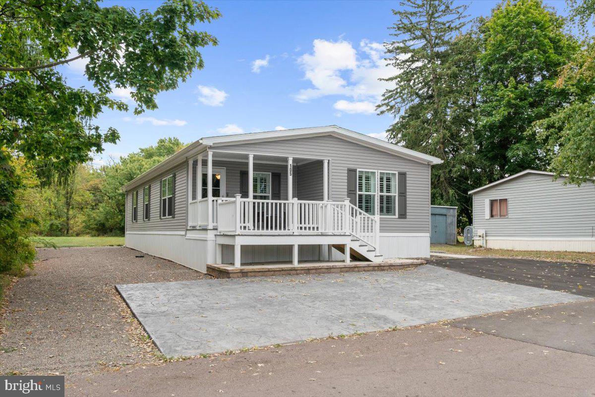 165 W Ridge Pike #105