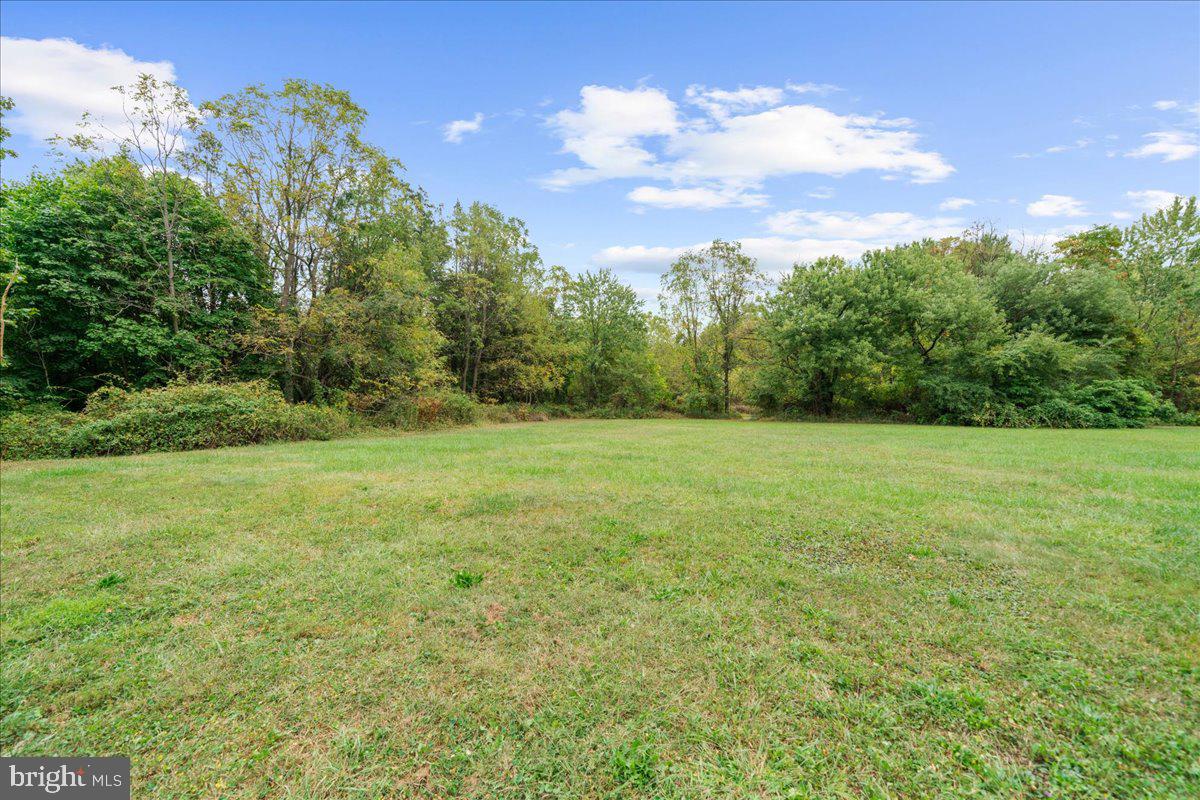 165 W Ridge Pike #105