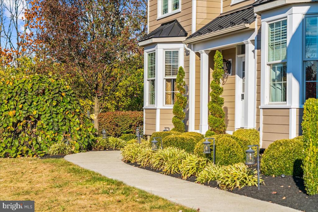 155 Wentworth Cir