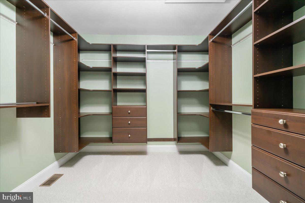 155 Wentworth Cir
