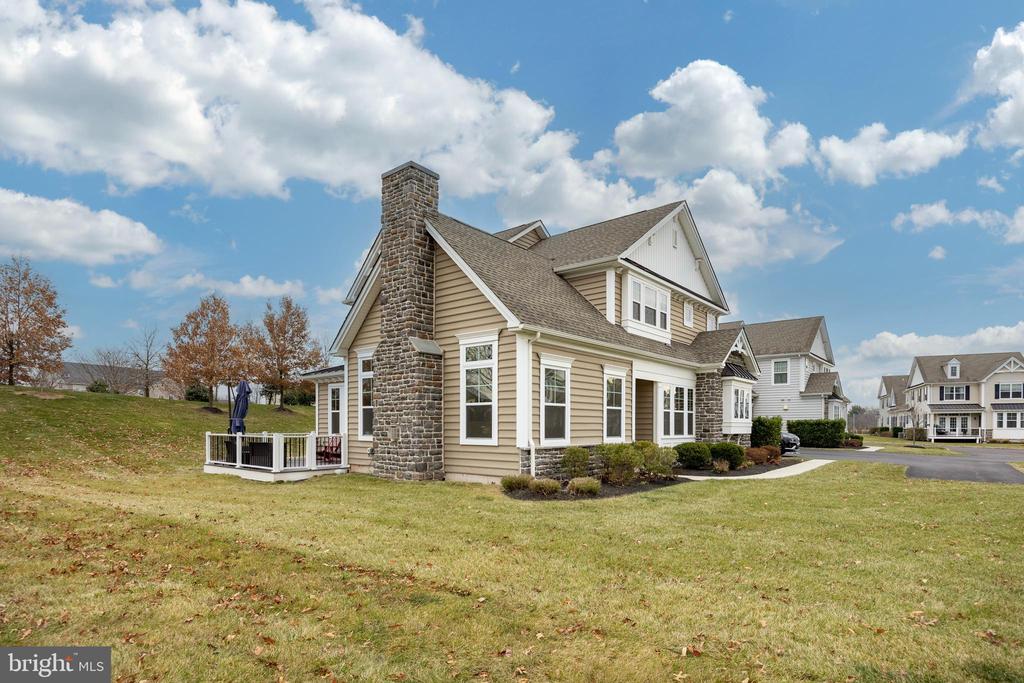 103 Summit Dr
