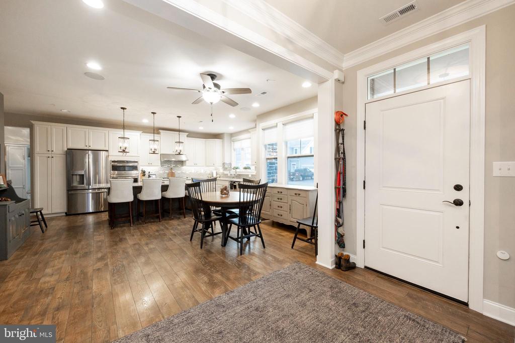 103 Summit Dr