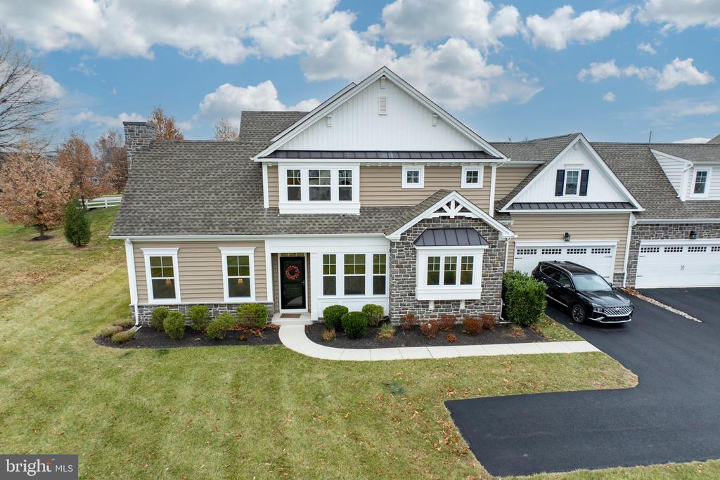 103 Summit Dr