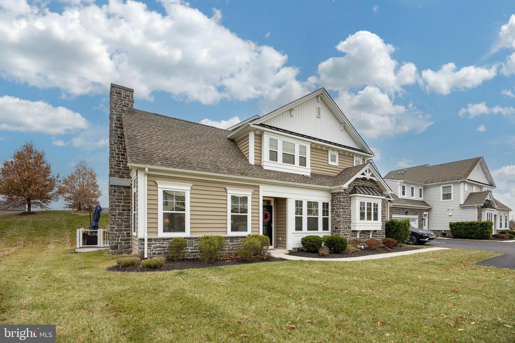 103 Summit Dr