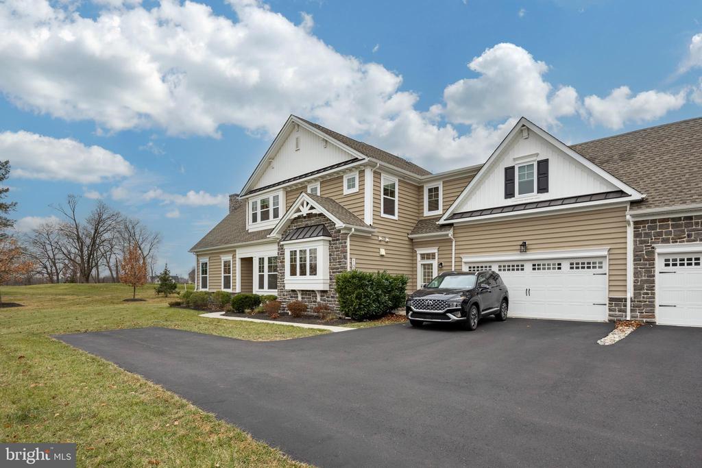103 Summit Dr