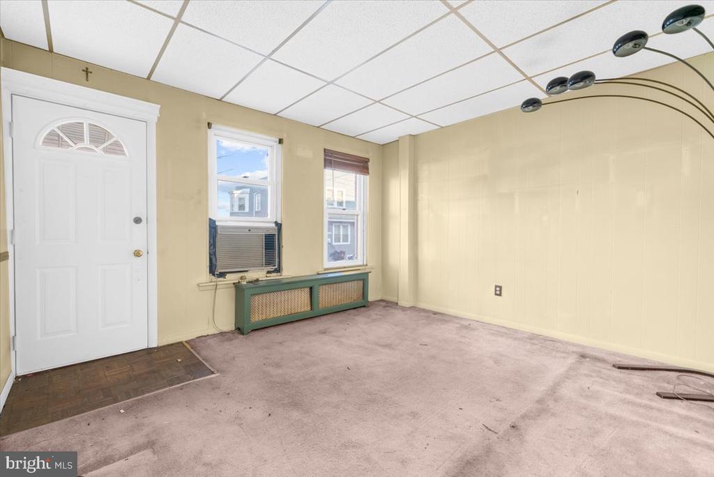 344 Grove St