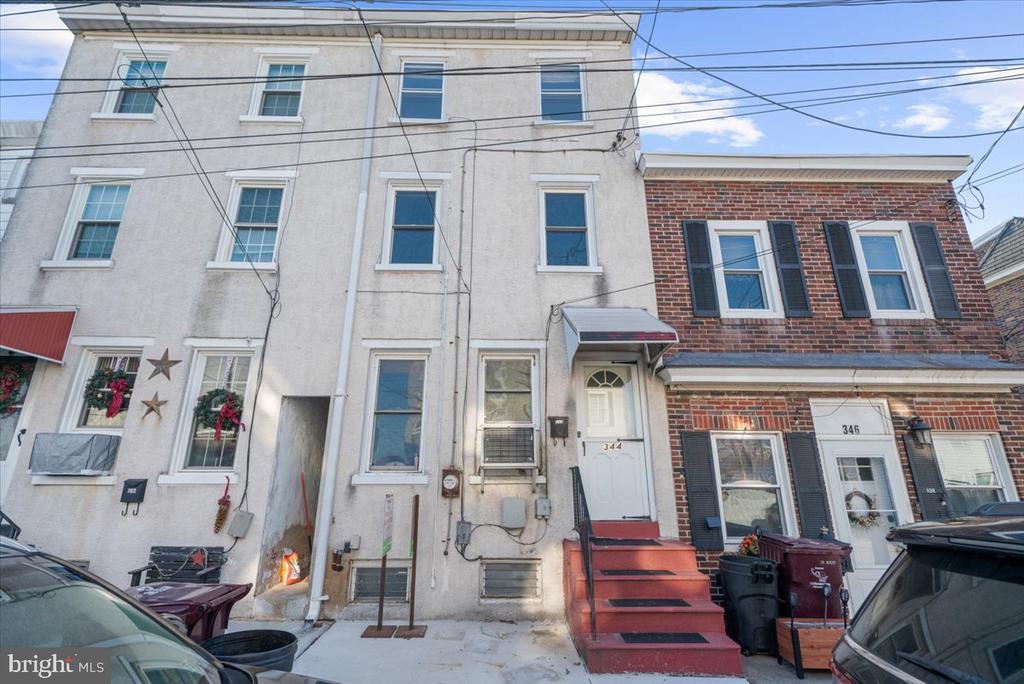344 Grove St