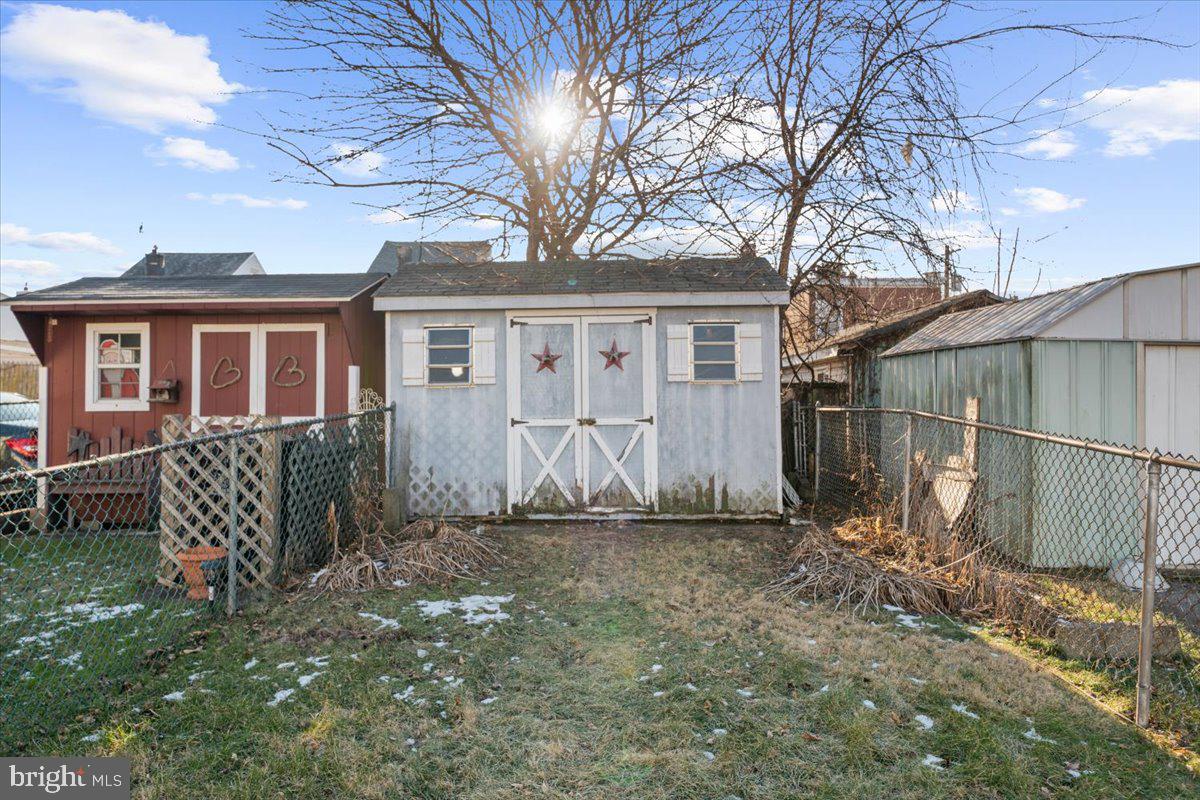 344 Grove St