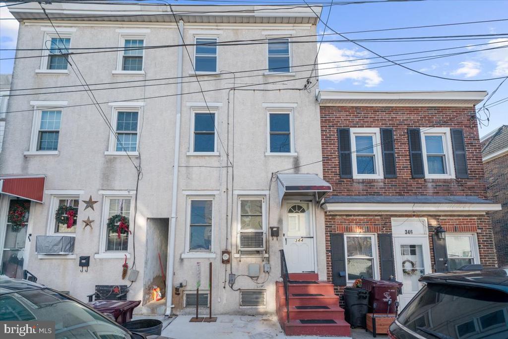 344 Grove St