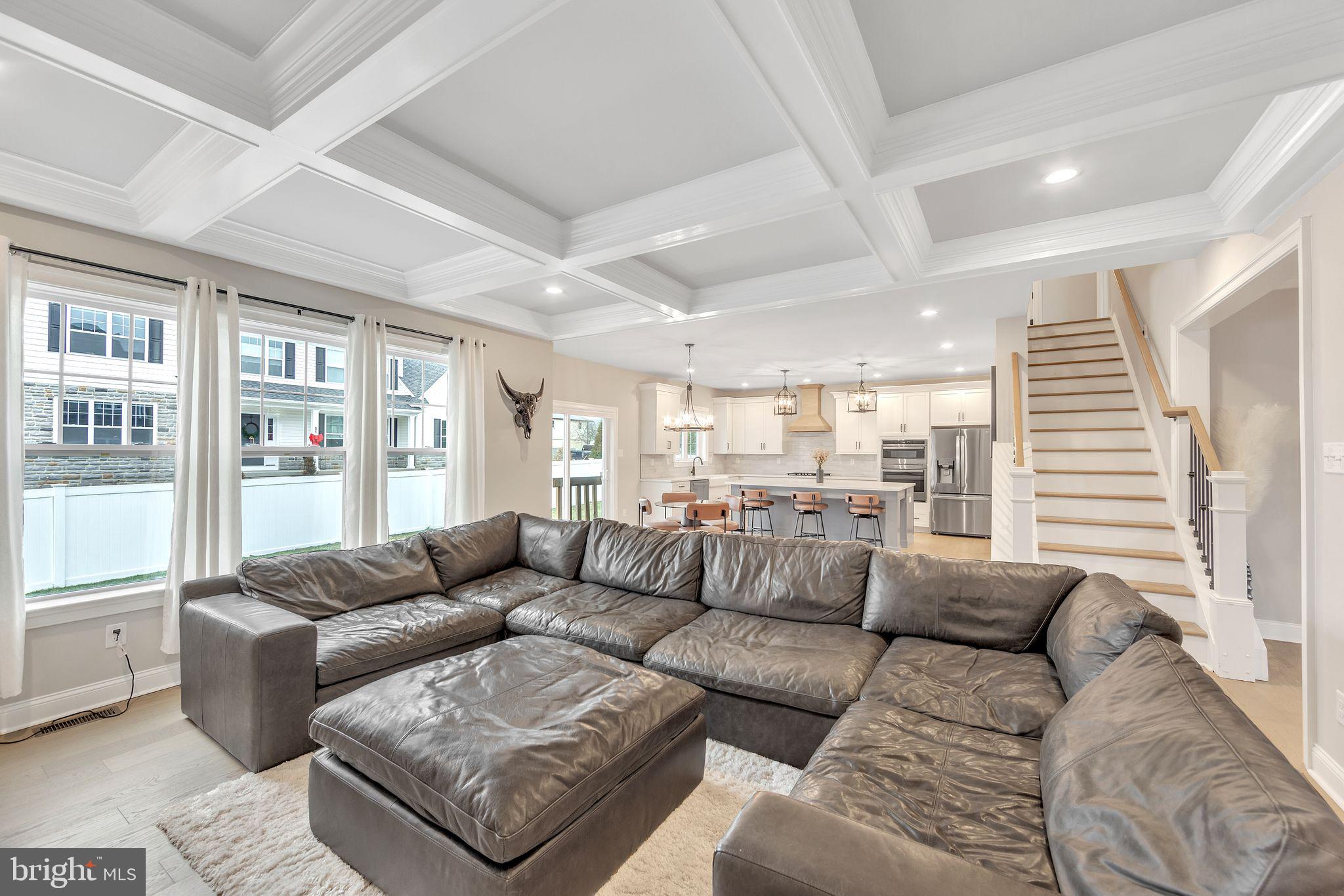 53 W 3rd Ave