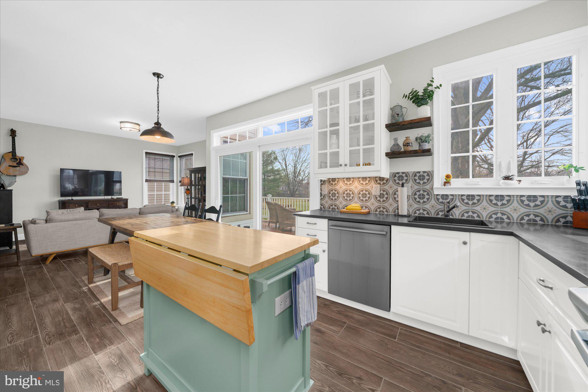 93 Saint Andrews Blvd