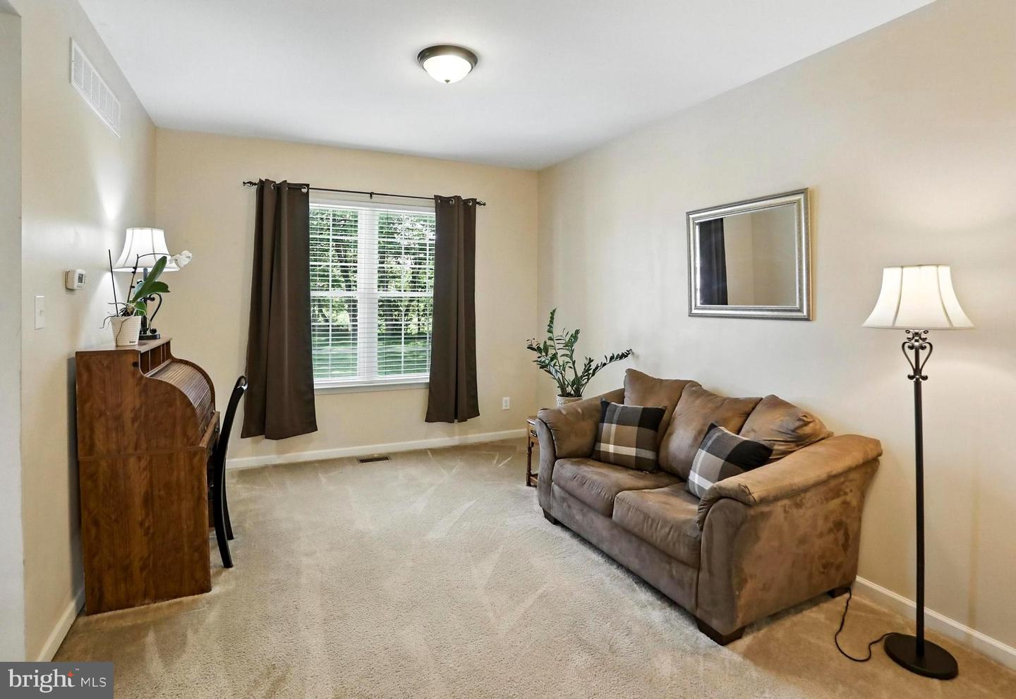 126 Fairbrook Dr