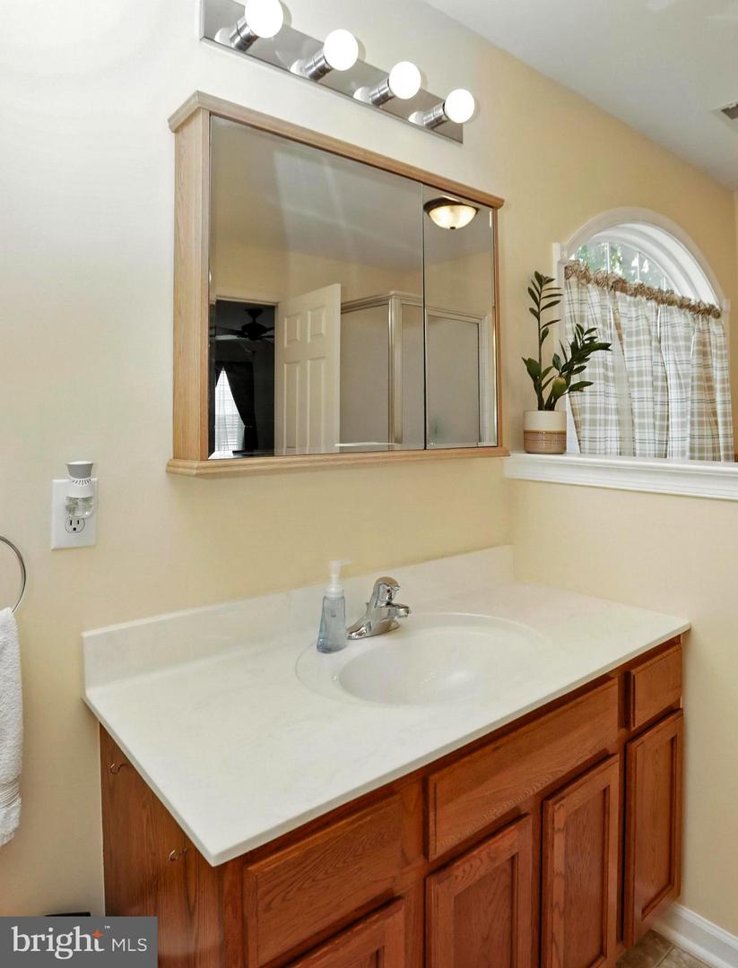 126 Fairbrook Dr