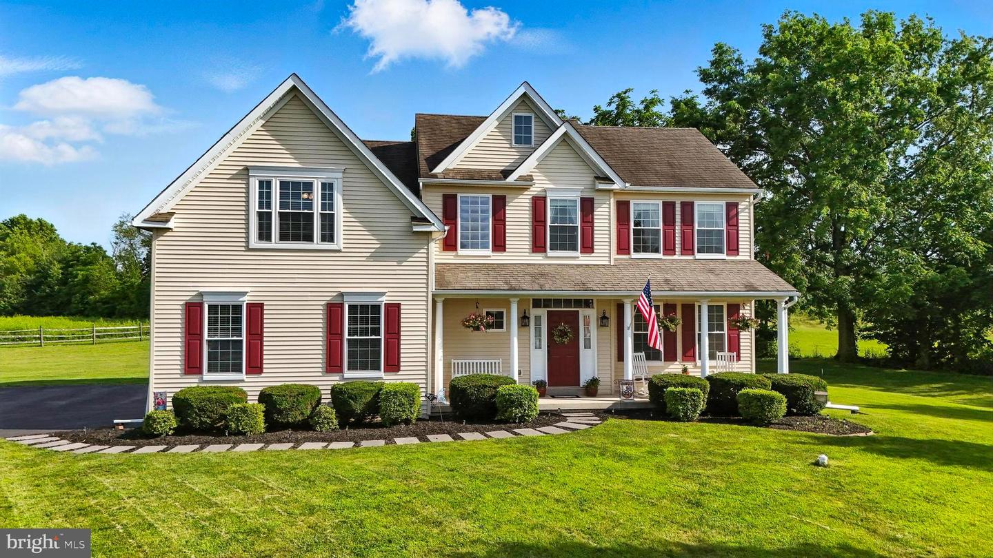 126 Fairbrook Dr