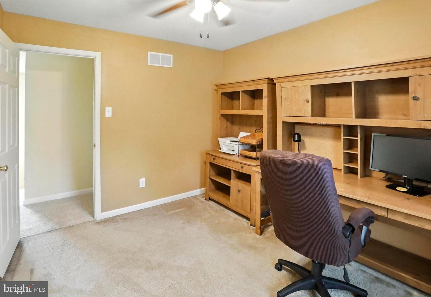 126 Fairbrook Dr