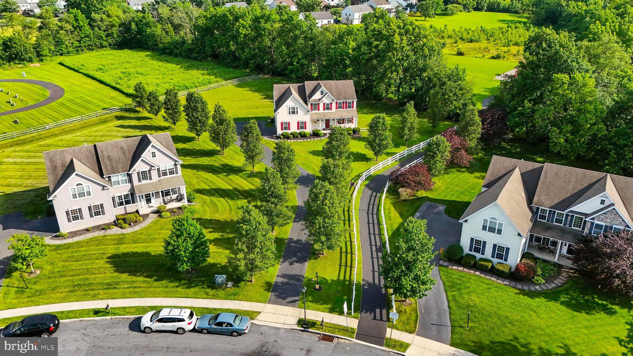 126 Fairbrook Dr