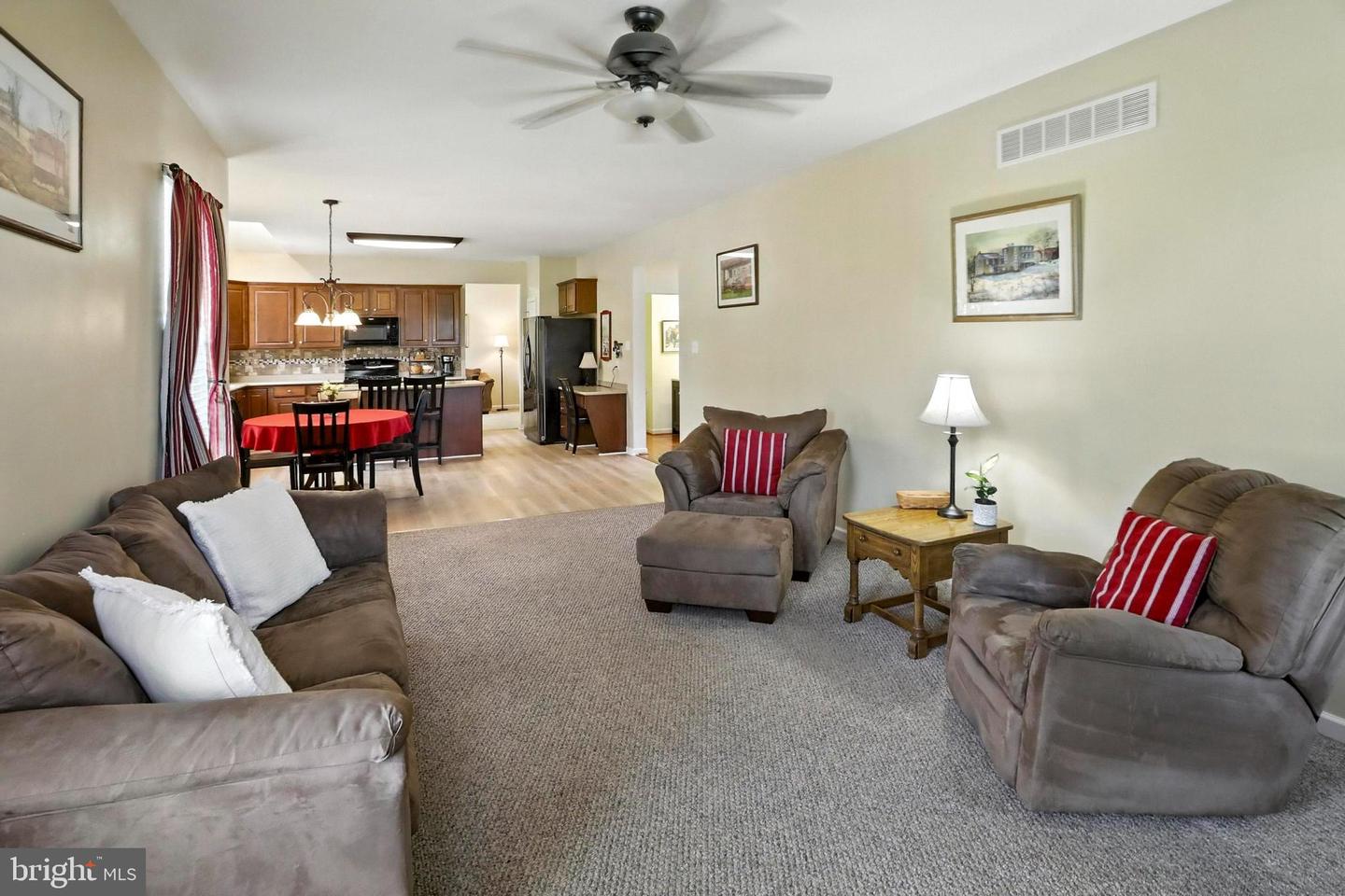126 Fairbrook Dr