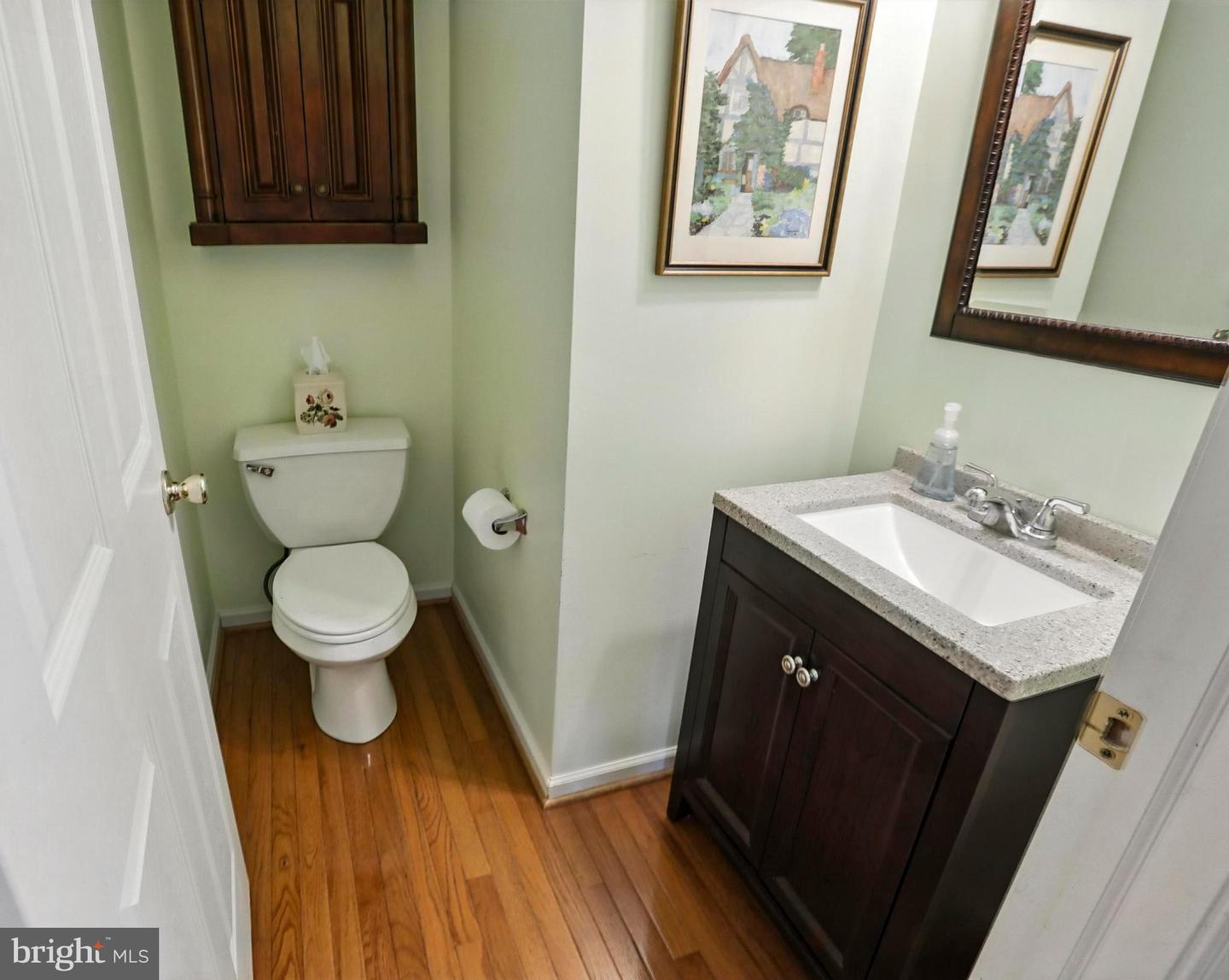 126 Fairbrook Dr