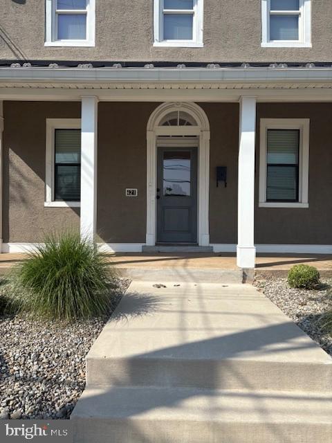 421 W Main St