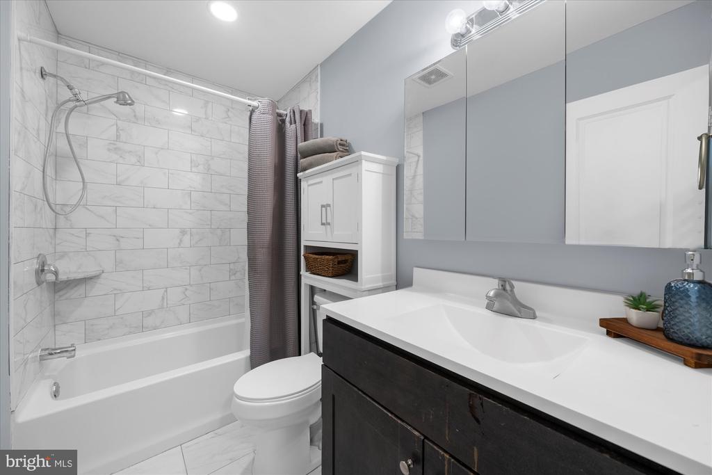 142 Carmen Dr