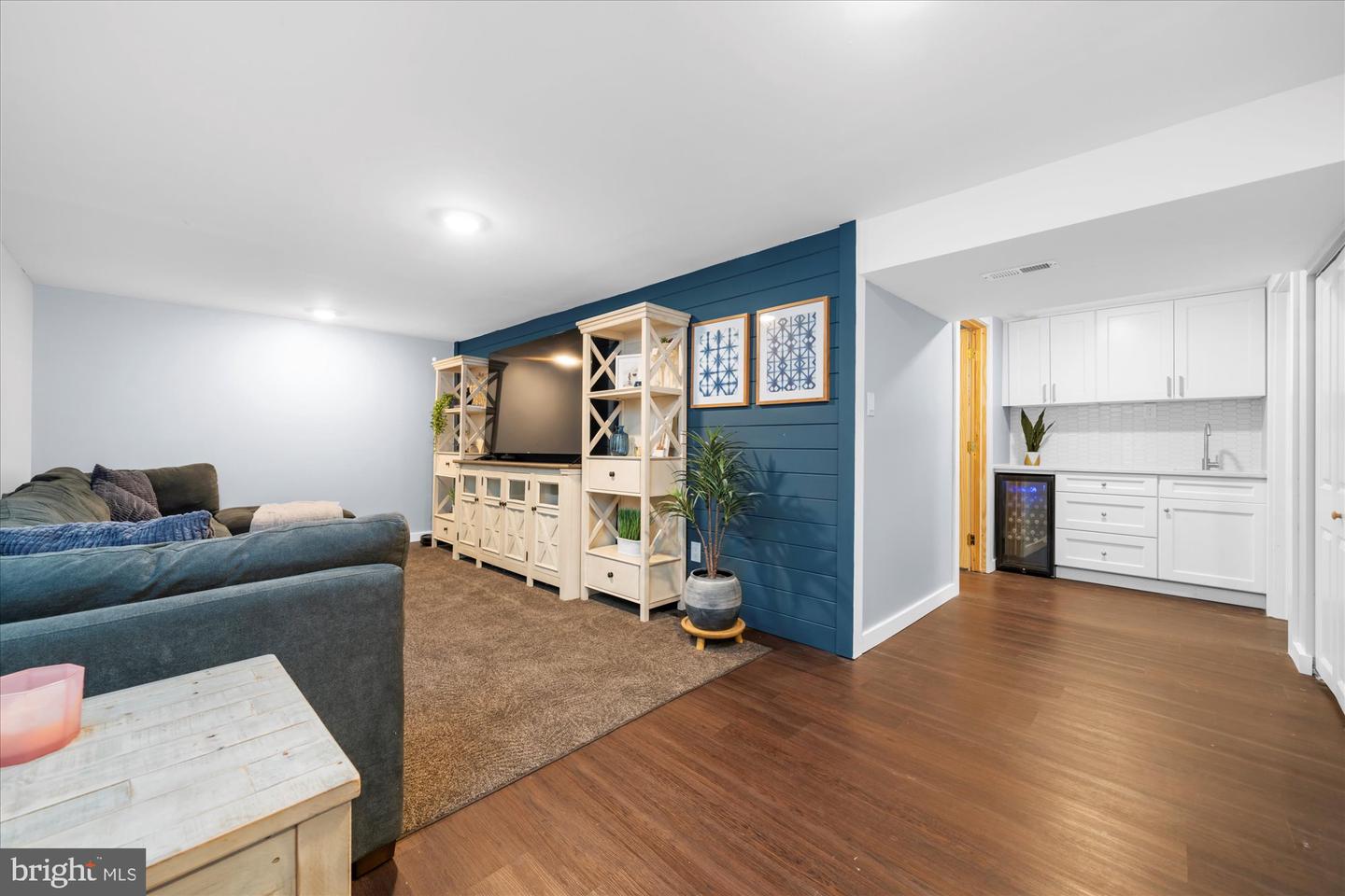 142 Carmen Dr