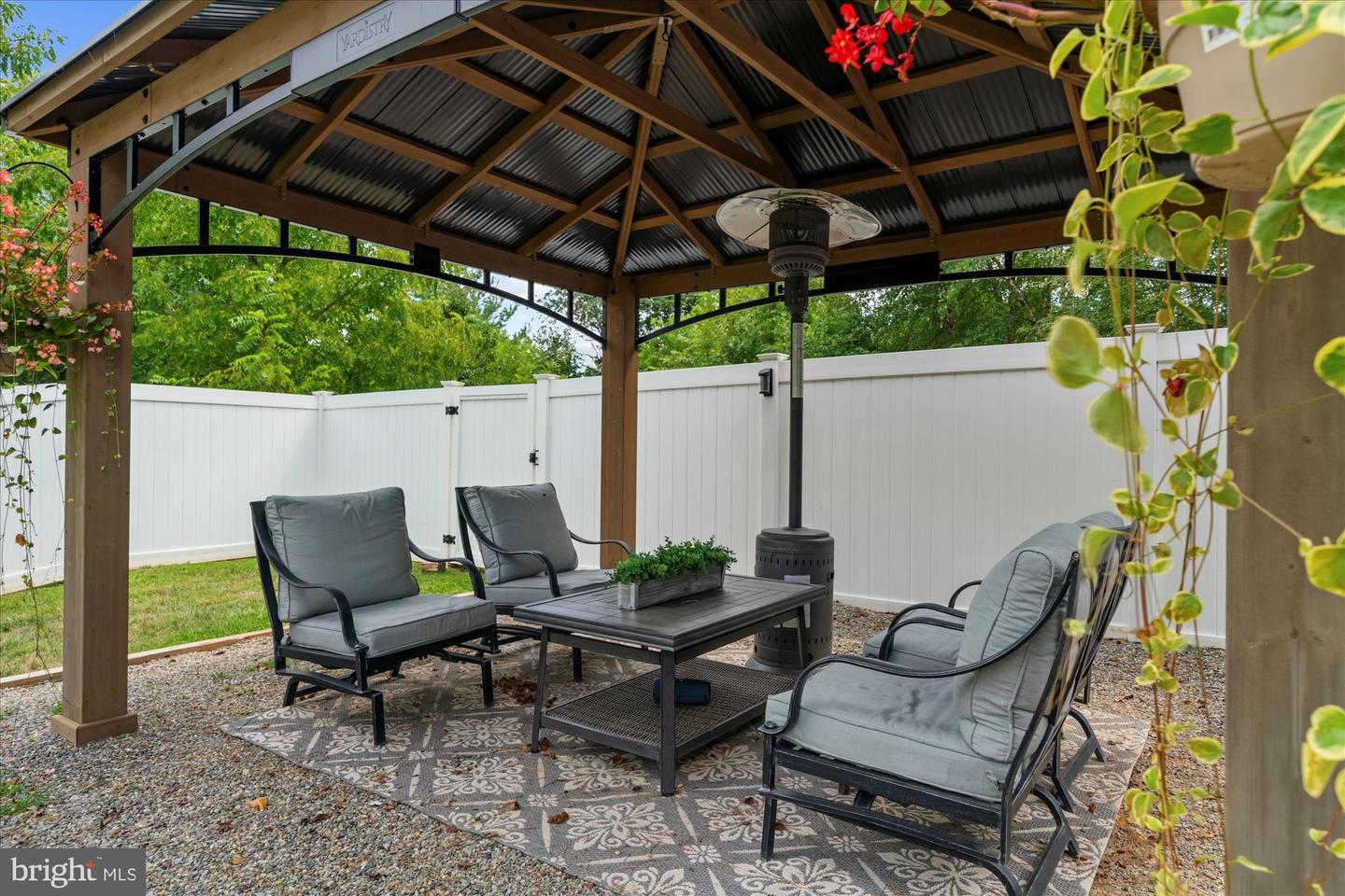 142 Carmen Dr