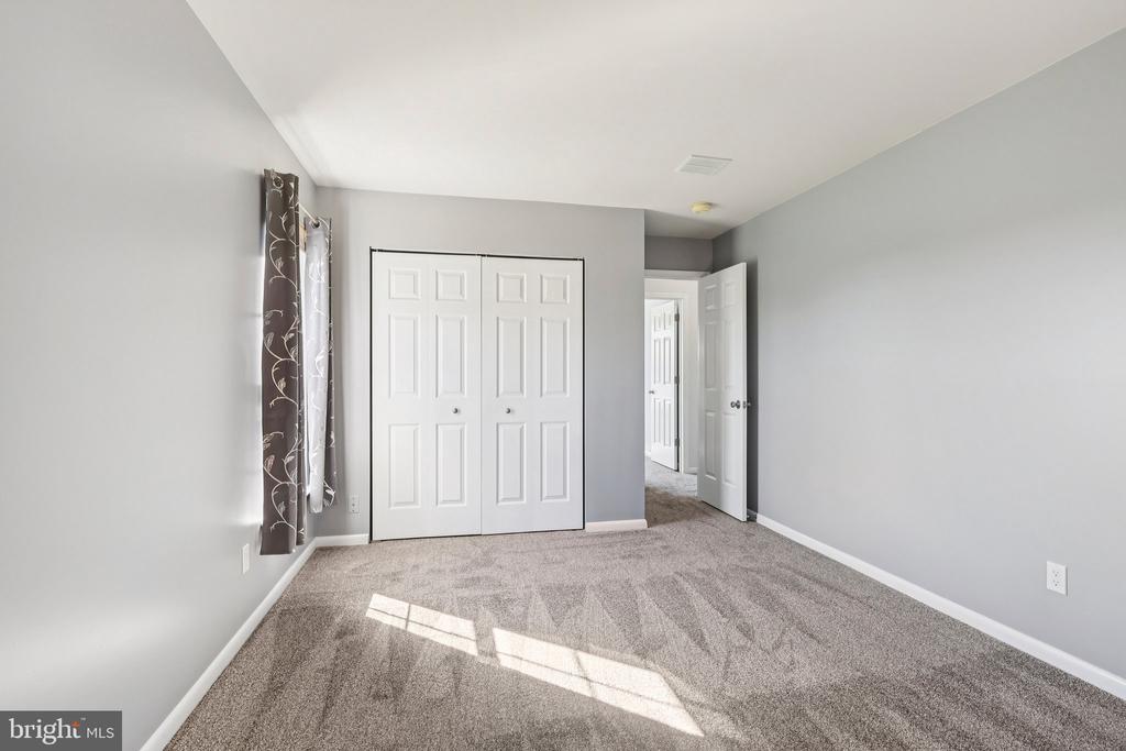104 BERKSHIRE LANE