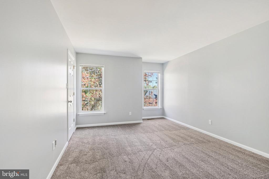 104 BERKSHIRE LANE