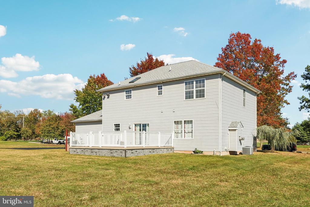 104 BERKSHIRE LANE