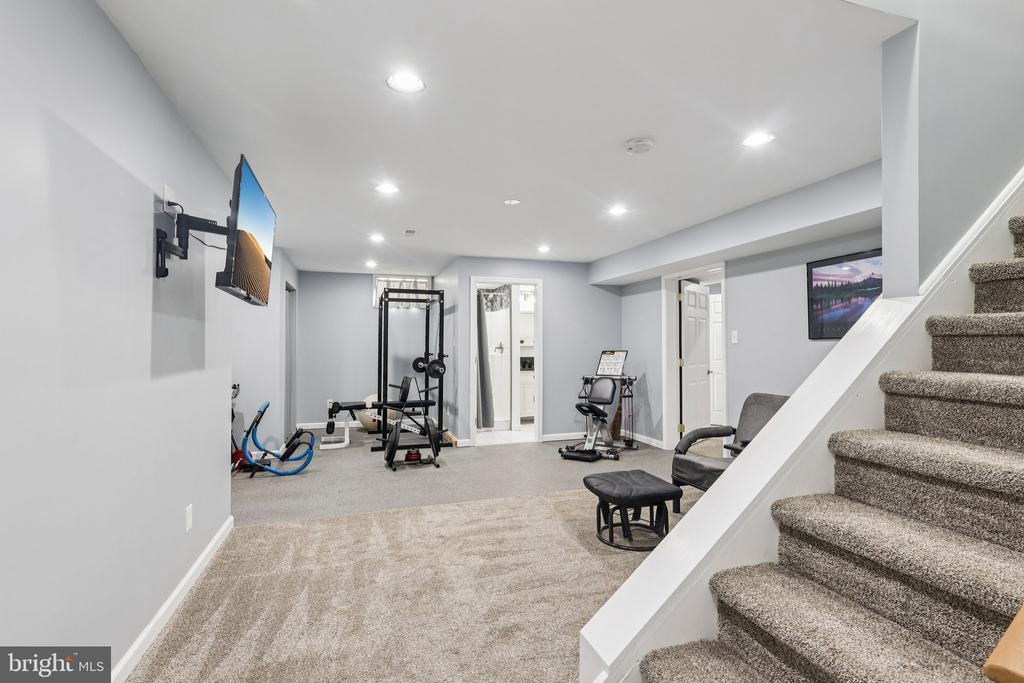 104 BERKSHIRE LANE